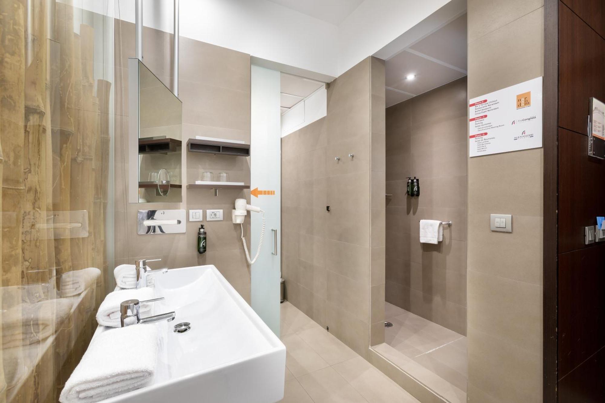 Habitación Triple Elegance